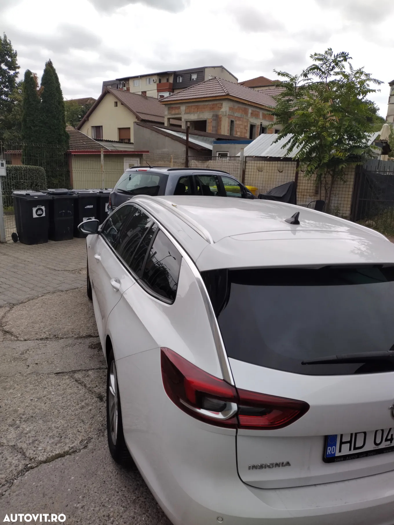 Opel Insignia Sports Tourer 1.6 ECOTEC Diesel Aut Exclusive - 8