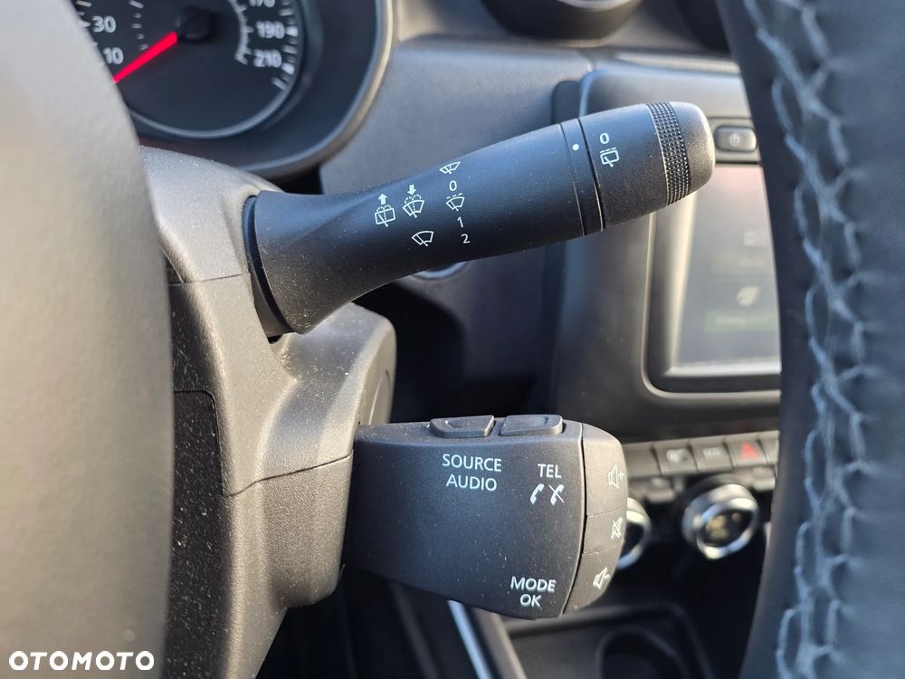 Dacia Duster 1.6 SCe Urban Explorer S&S - 27