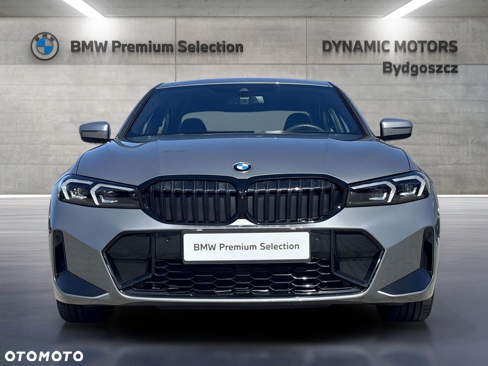BMW Seria 3 330i xDrive M Sport sport - 9