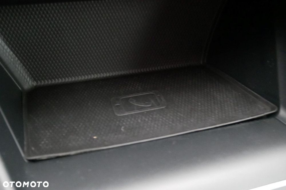 Volkswagen Golf - 21