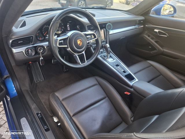Porsche 911 Série F - 21