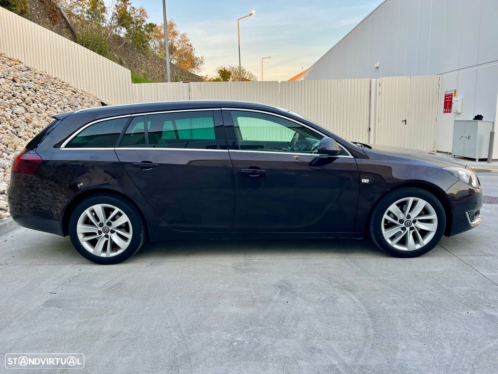 Opel Insignia Sports Tourer 2.0 CDTi Executive S/S - 16