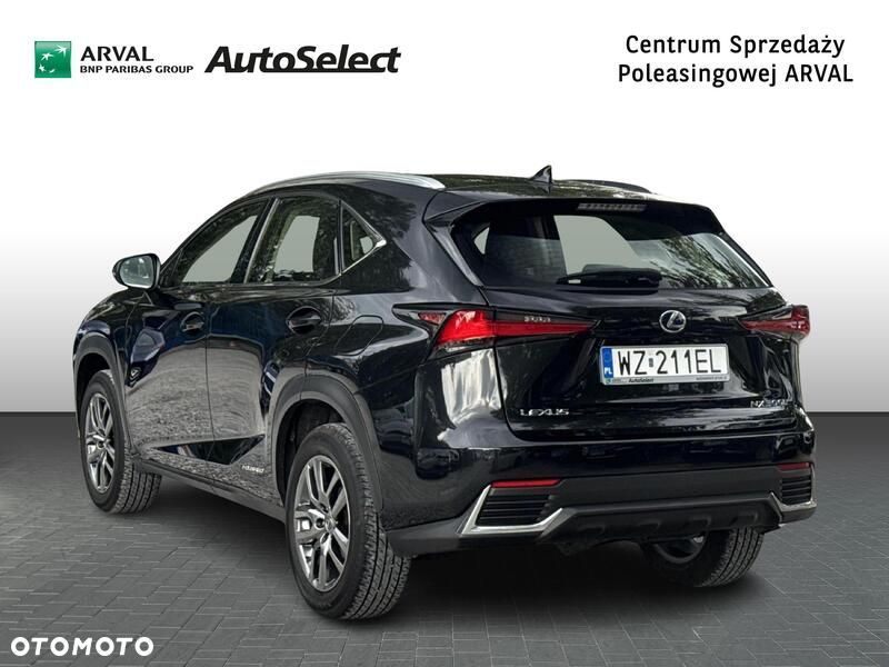 Lexus NX 300h Business Edition AWD - 3