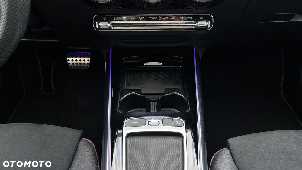 Mercedes-Benz GLA 200 AMG Line - 20