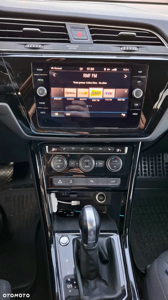 Volkswagen Touran - 6