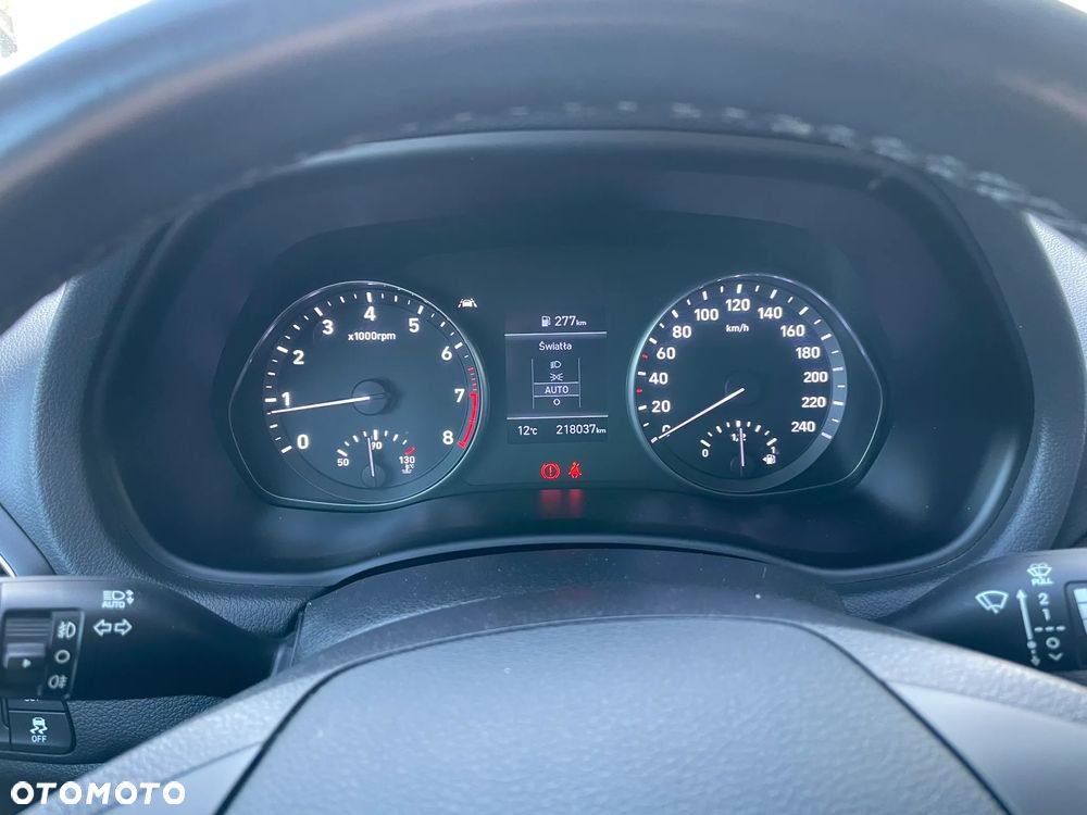 Hyundai i30 1.5 DPI Classic + - 21