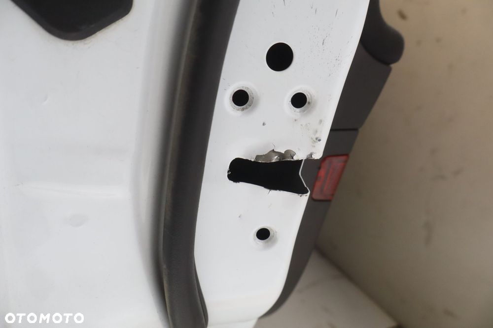 DRZWI LEWY PRZÓD FORD FOCUS III MK3 LIFT    5B - 4