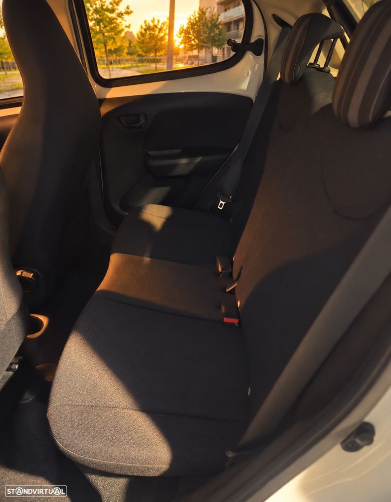 Peugeot 108 1.0 VTI S&S Top! Allure - 8