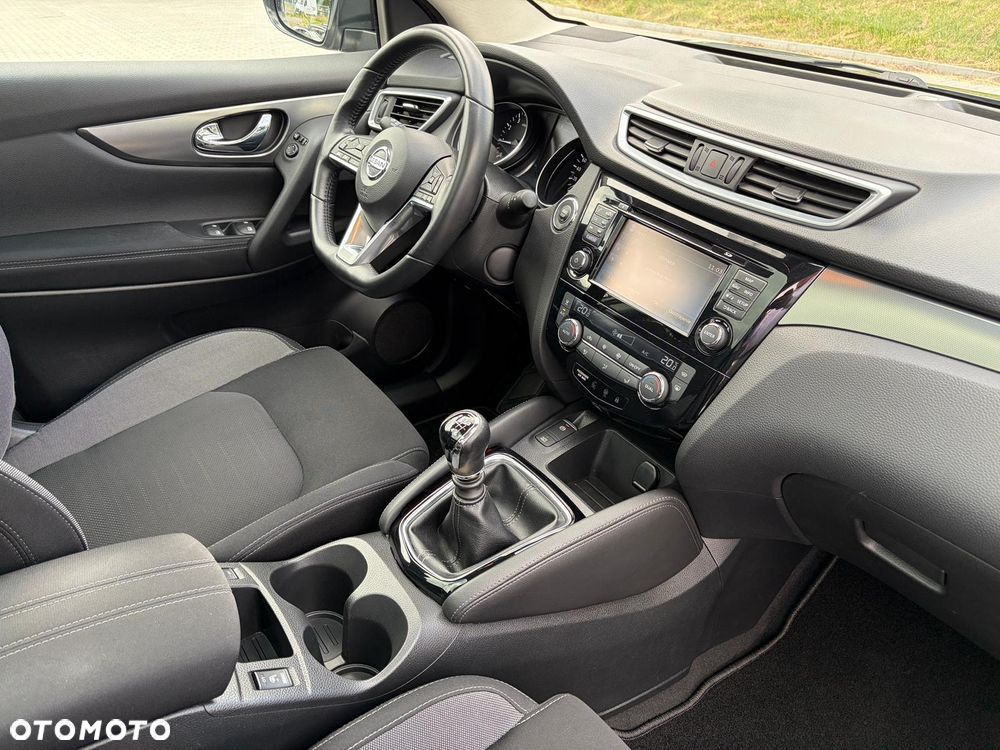 Nissan Qashqai 1.6 DIG-T N-Connecta - 15