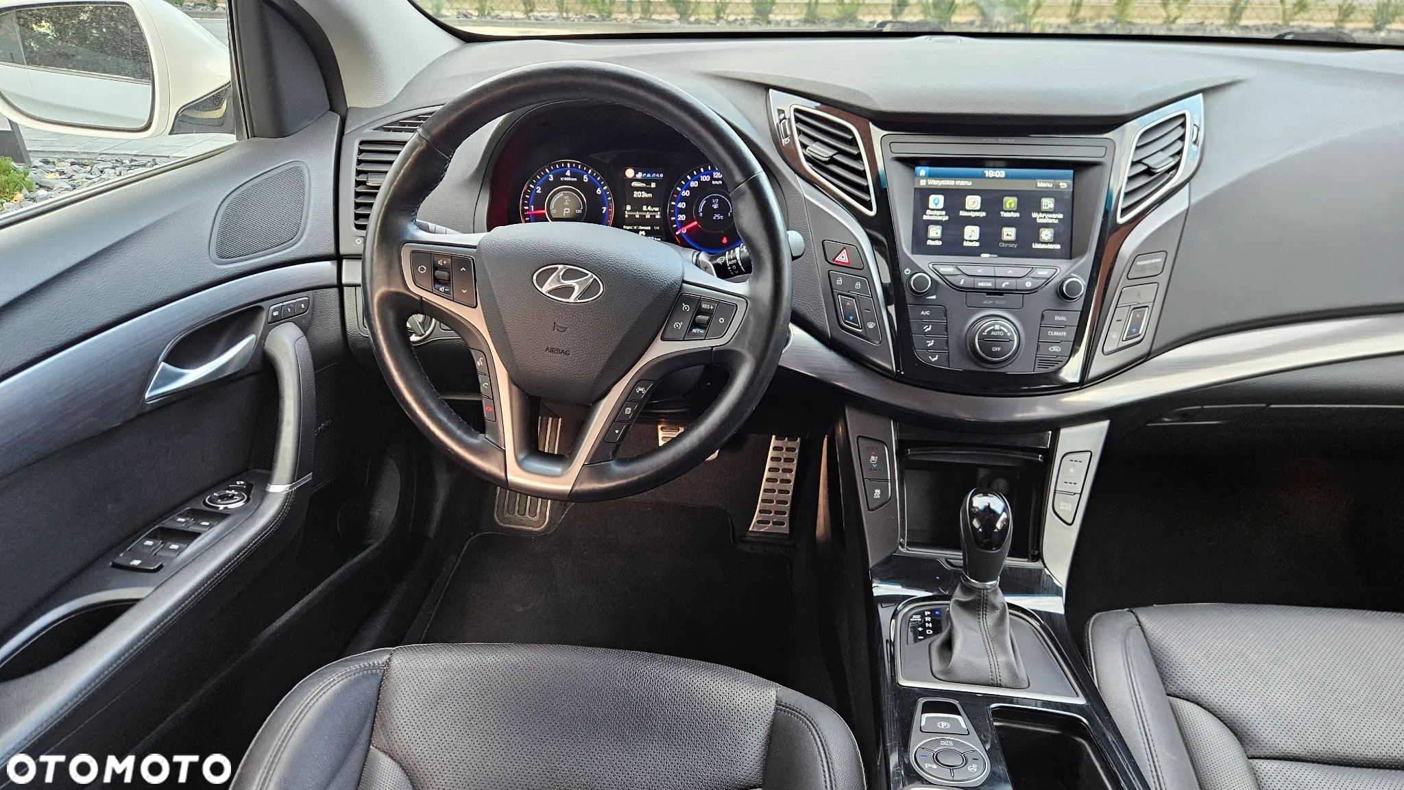 Hyundai i40 Kombi 2.0 Automatik Premium - 13