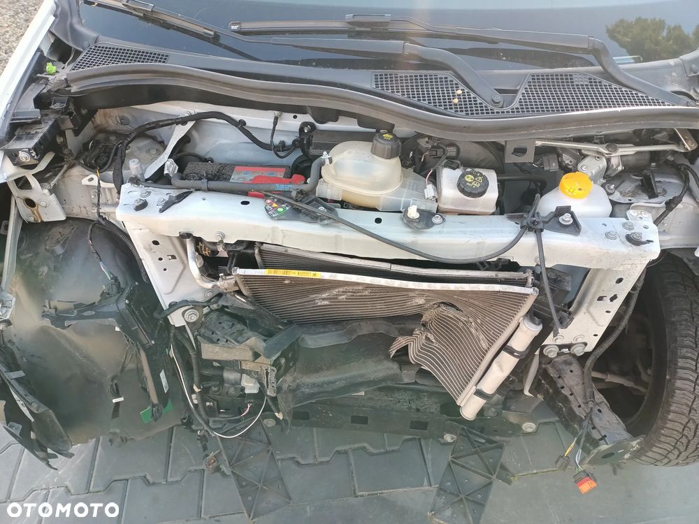 Renault Twingo SCe 75 INTENS - 3