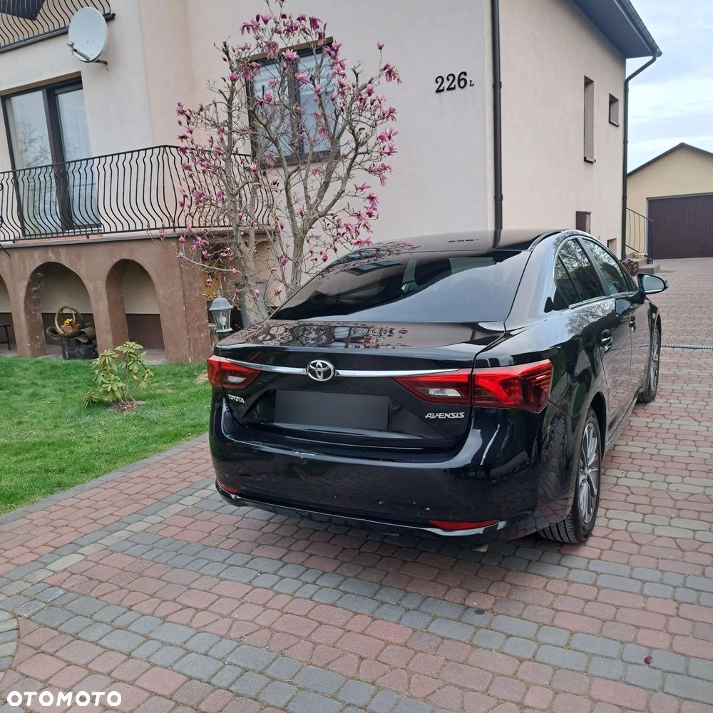 Toyota Avensis 2.0 D-4D Premium - 3