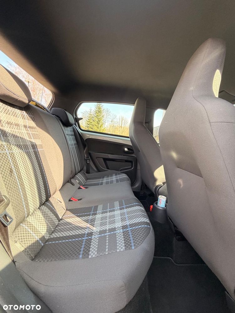 Volkswagen up! BlueMotion Technology club - 14