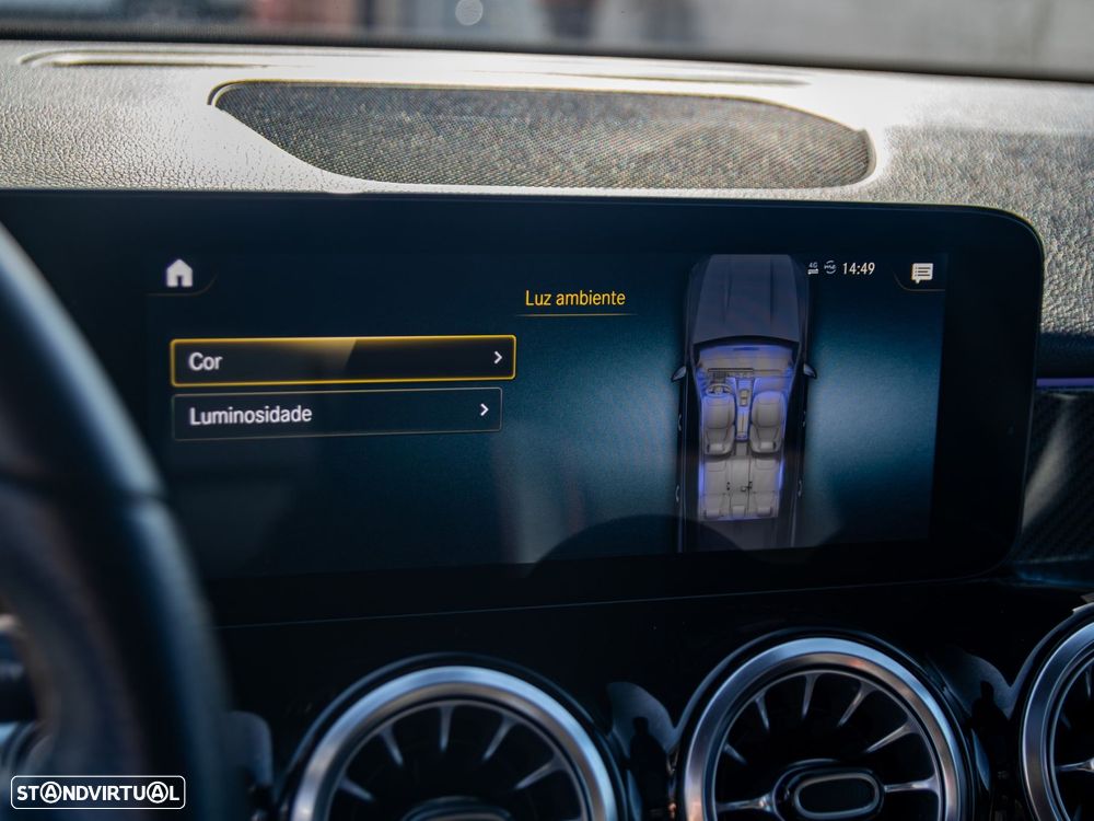 Mercedes-Benz GLB 180 d AMG Line - 35