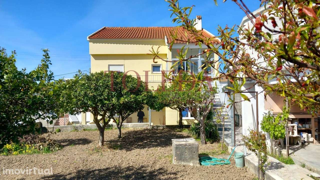 Moradia Bifamiliar com 2 T3 em Vialonga - Grande imagem: 2/40