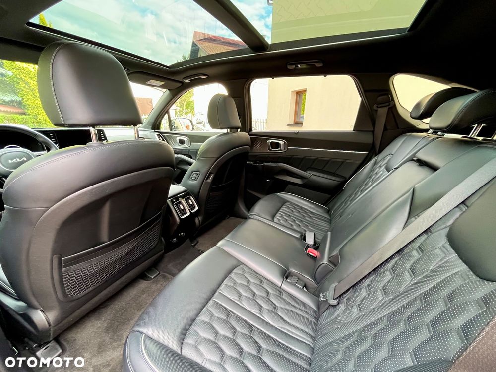 Kia Sorento 1.6 T-GDI HEV XL 7os - 25