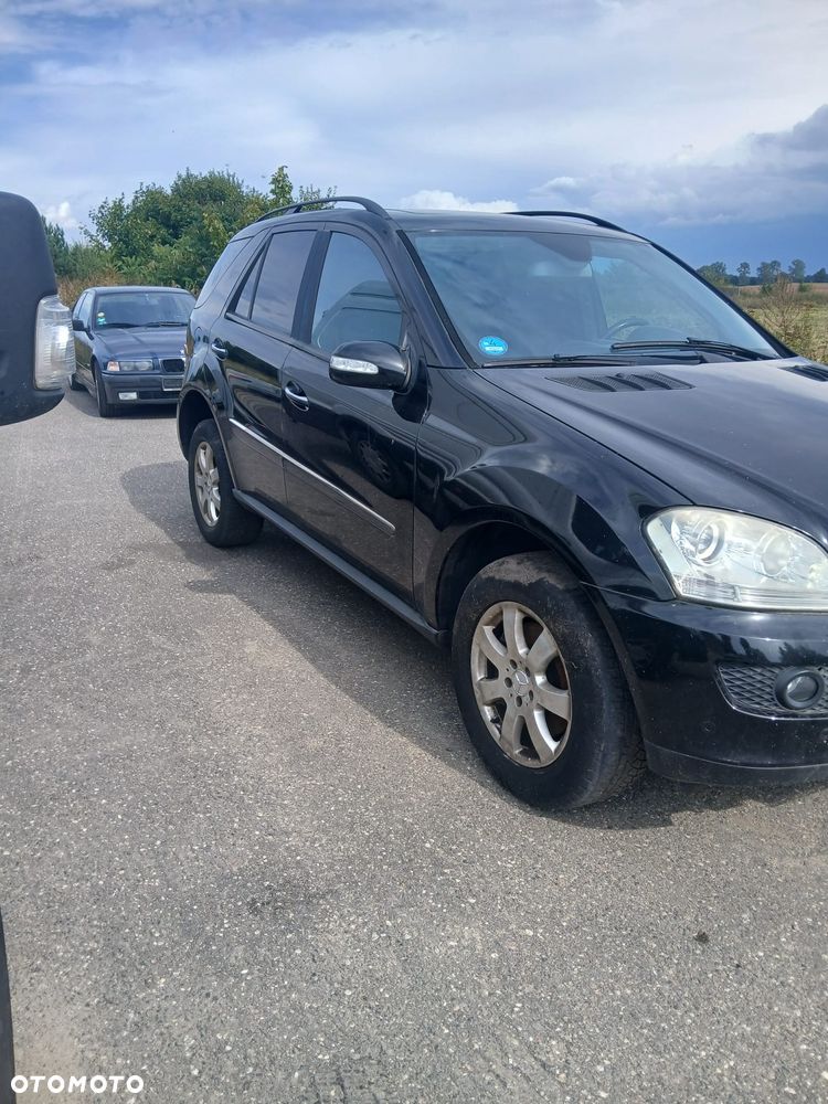Mercedes-Benz ML - 4