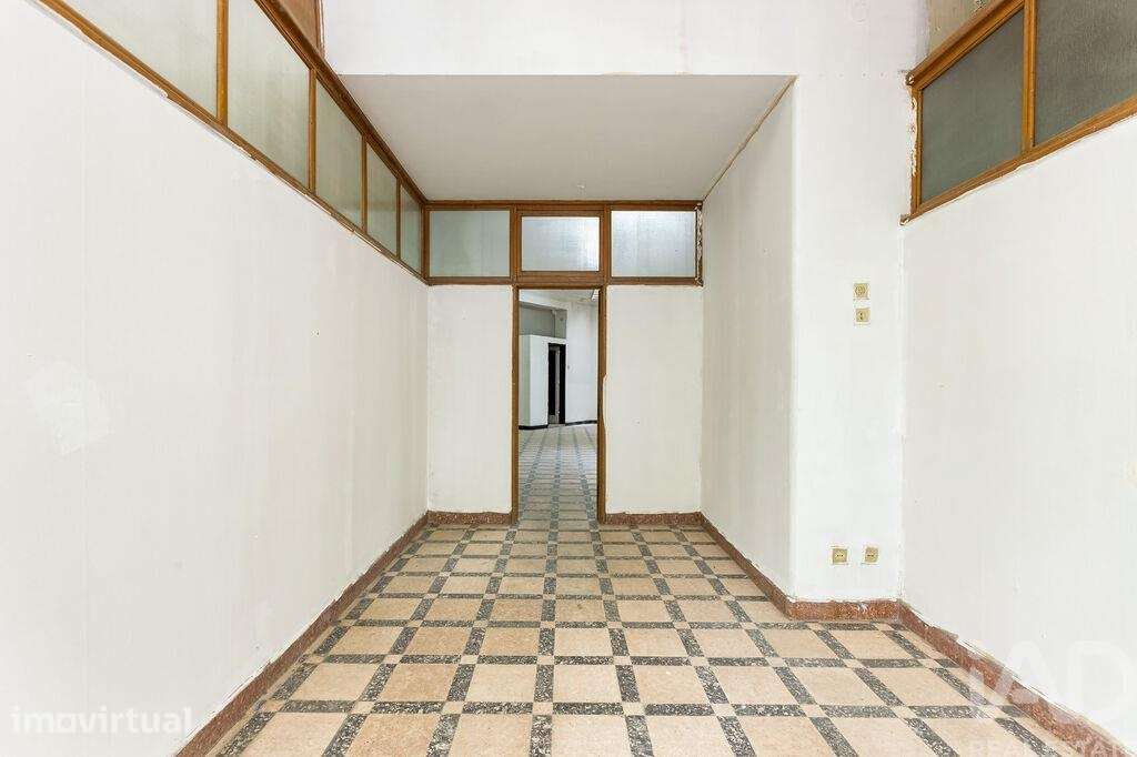 Loja / Estabelecimento Comercial T2 em Arroios de 290,00 m2 - Grande imagem: 3/12