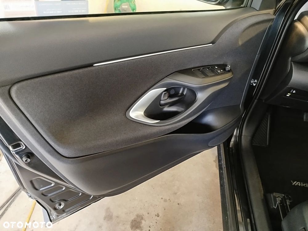 Toyota Yaris Cross Hybrid 1.5 Comfort - 24
