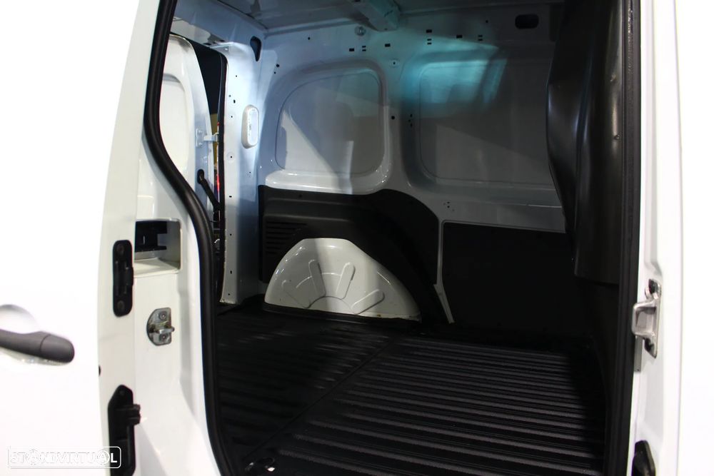 Renault KANGOO IVA DEDUTIVEL - 16