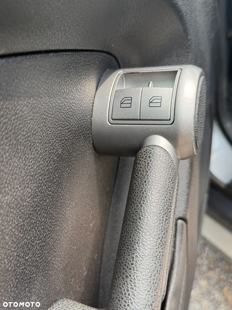 Mercedes-Benz SLK 300 7G-TRONIC - 5