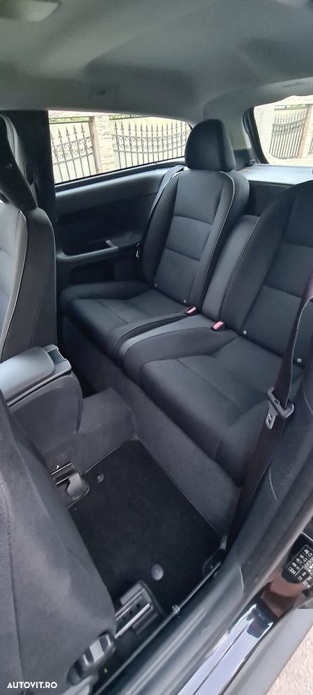 Volvo C30 1.6D Momentum - 6