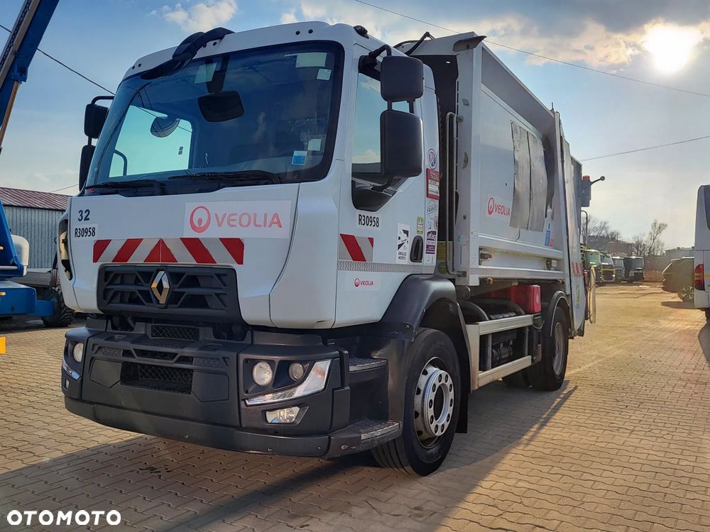 Renault D Wide 19 - 3