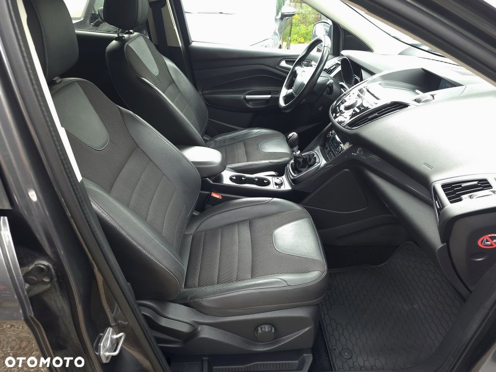 Ford Kuga 2.0 TDCi FWD Titanium - 8