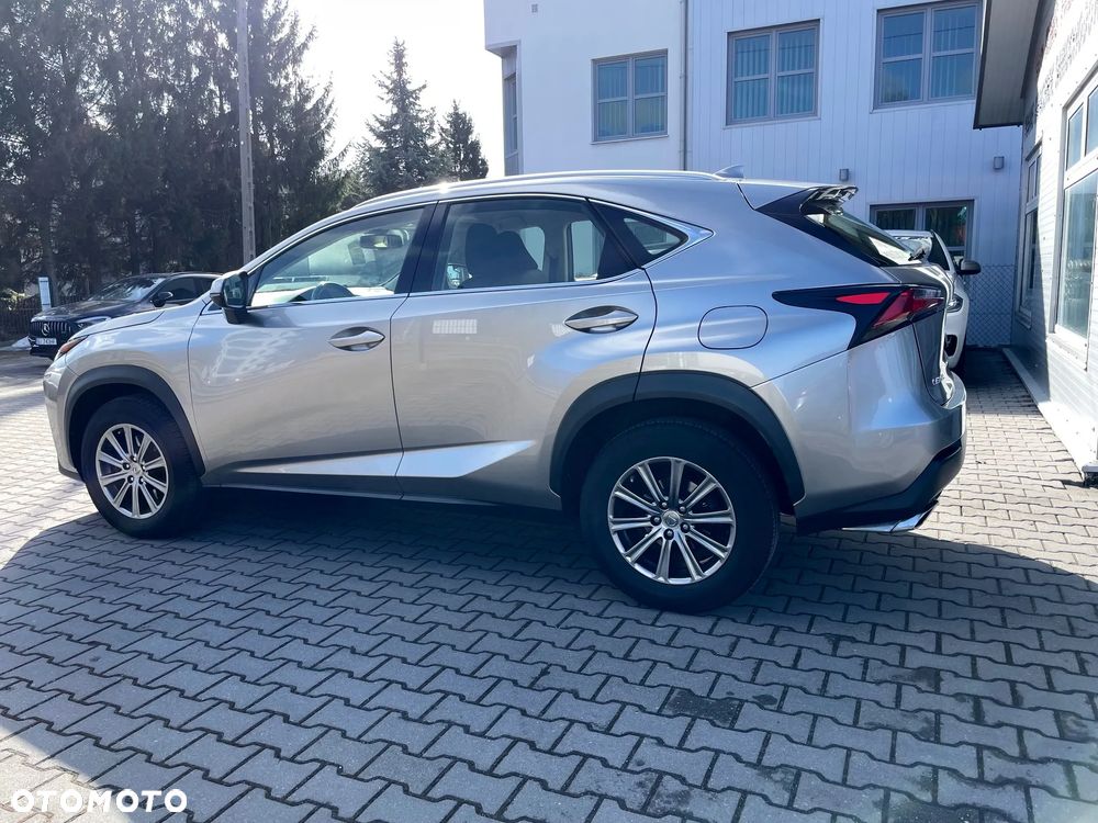 Lexus NX 200t Elite AWD - 12