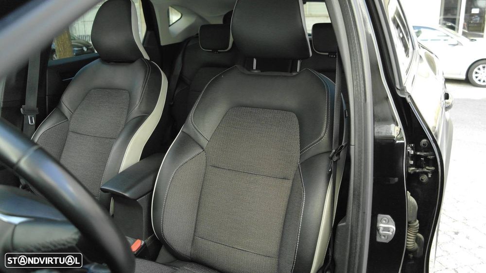 Renault Captur 1.0 TCe Techno - 26