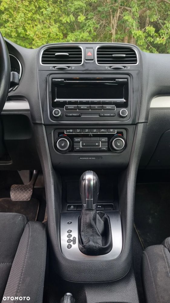 Volkswagen Golf 1.4 TSI Highline DSG - 12