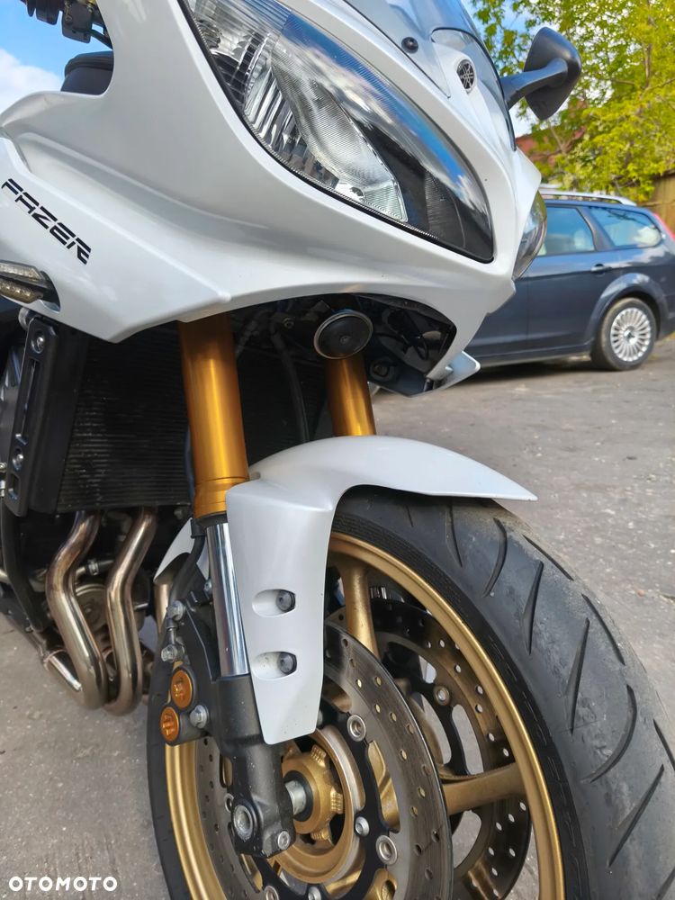 Yamaha FZ8 - 15