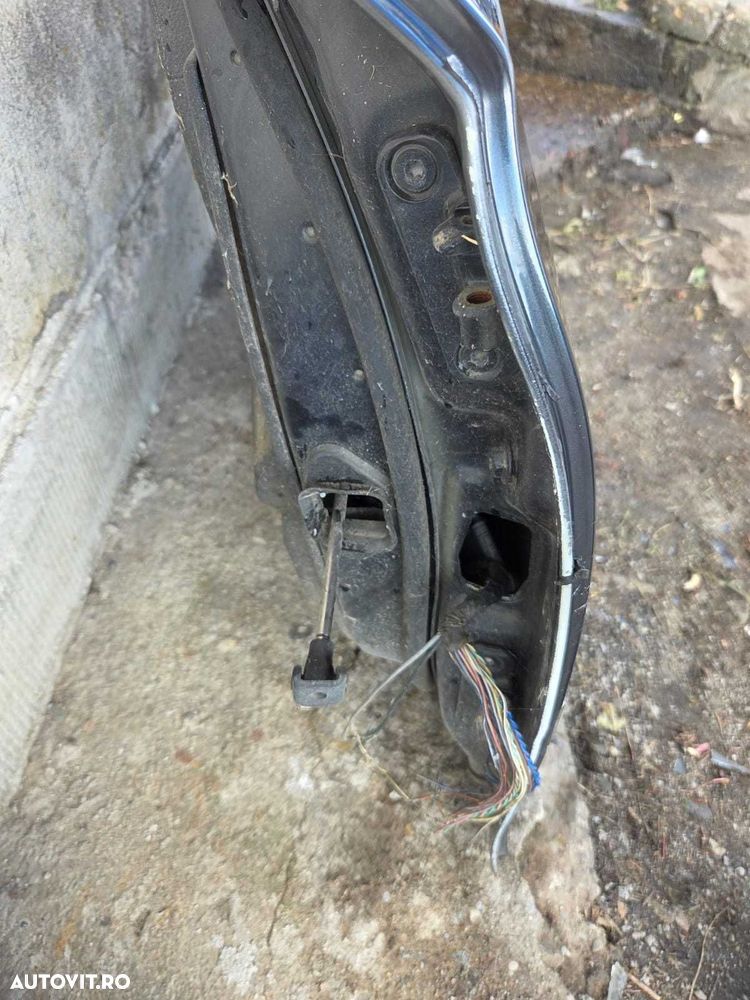 Usa stanga fata BMW seria 7 F01 F02 - 3