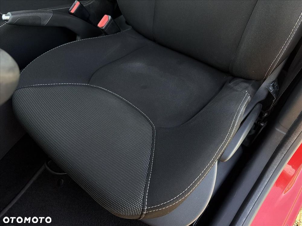 Renault Clio 1.2 16V Life - 12
