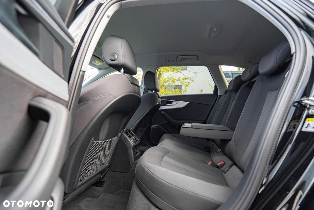 Audi A4 Avant 40 TFSI mHEV S Line S tronic - 15