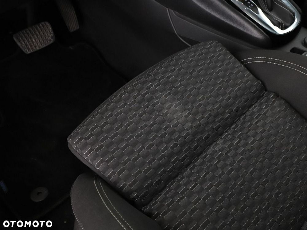 Opel Astra 1.4 T GPF Dynamic S&S - 35