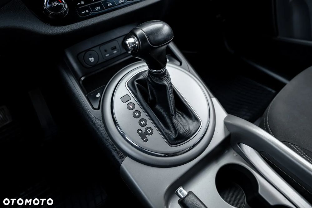 Kia Sportage 2.0 GDI 2WD Vision - 31