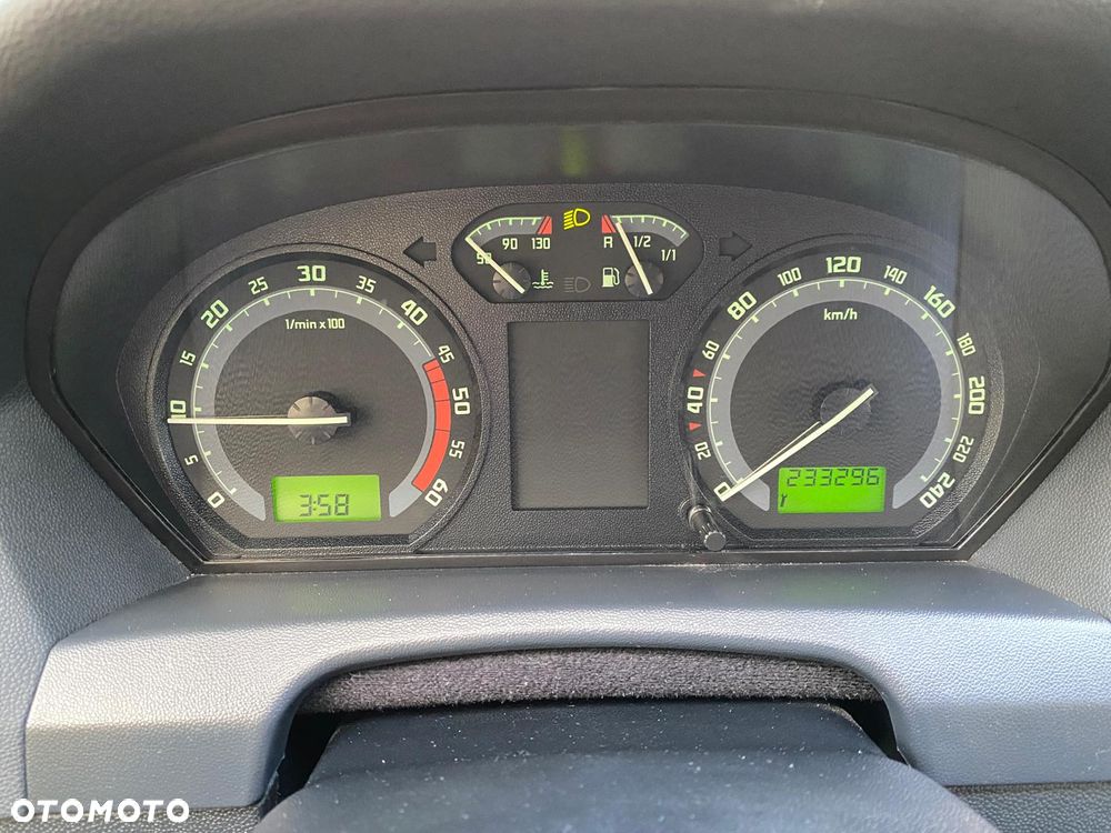 Skoda Fabia - 10