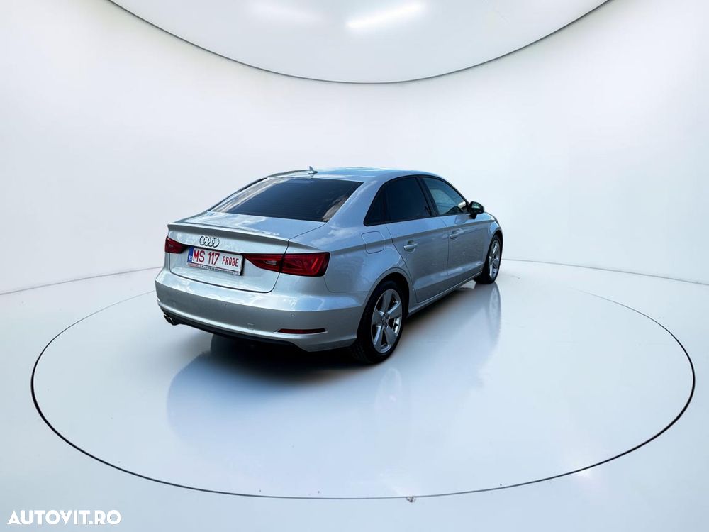 Audi A3 Limuzina 2.0 TDI S line Sportpaket - 2