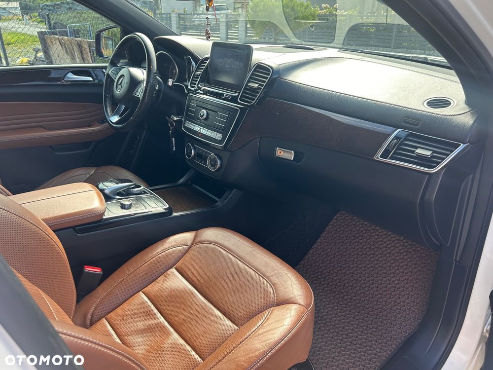 Mercedes-Benz GLE 400 4-Matic - 9