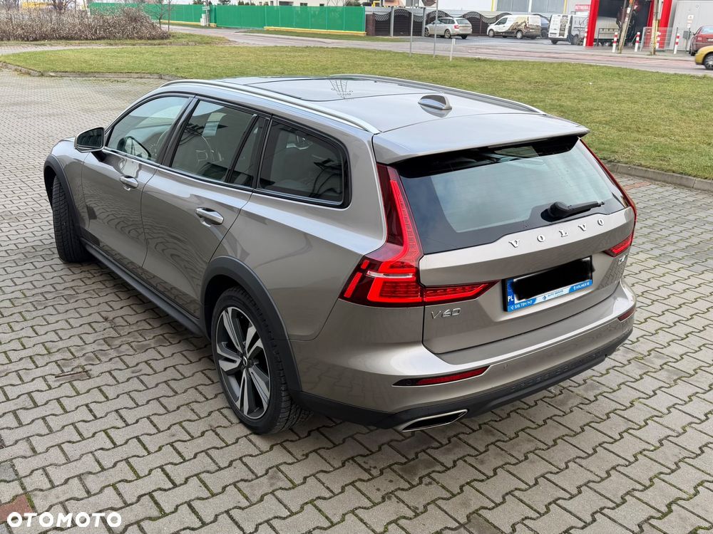 Volvo V60 Cross Country D4 AWD Geartronic Pro - 5