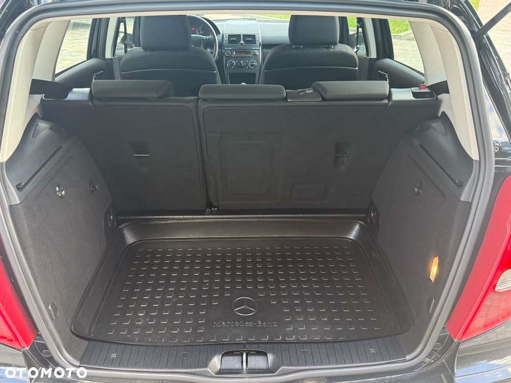 Mercedes-Benz Klasa A 150 Autotronic Classic - 21