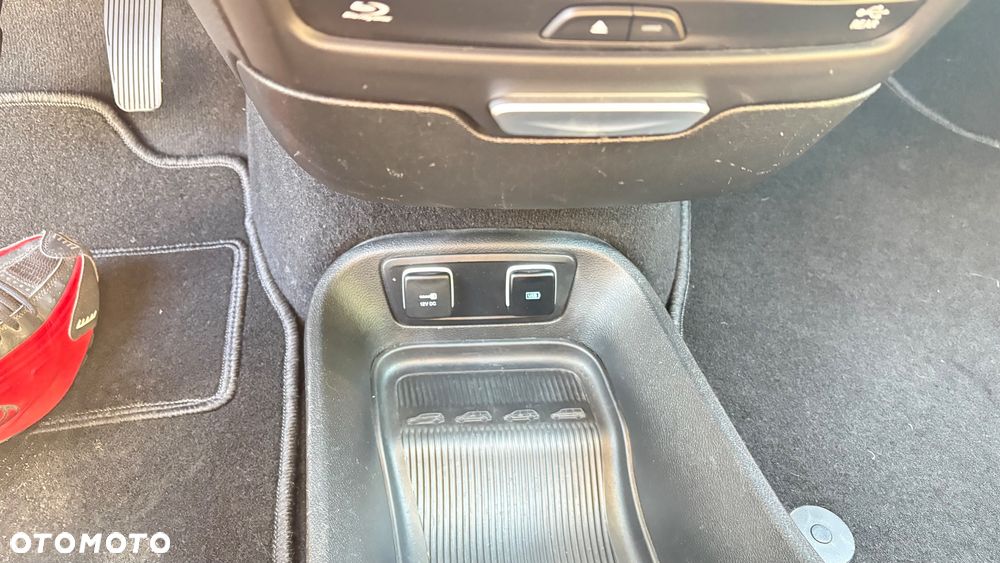 Chrysler Pacifica - 22