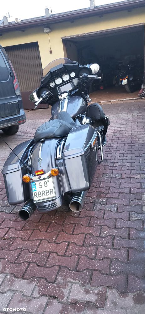 Harley-Davidson Touring Street Glide - 4