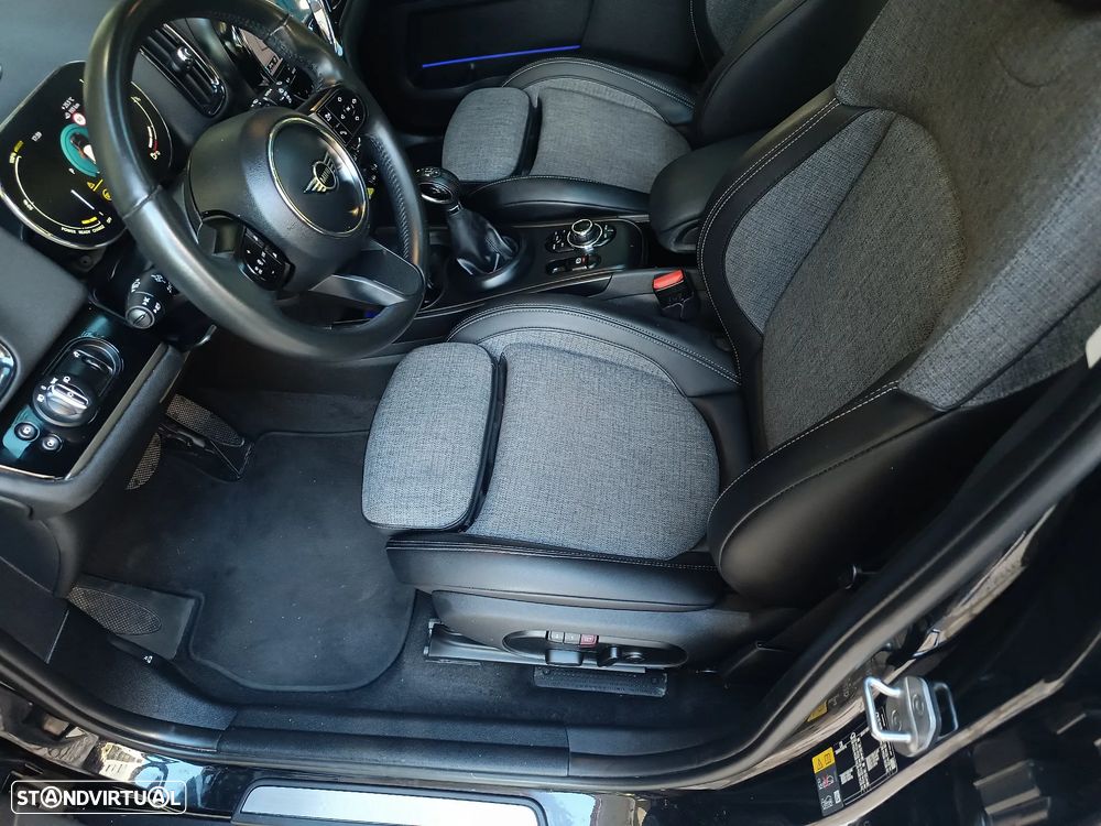 MINI Countryman Cooper SE Premium P. Essential Auto - 14