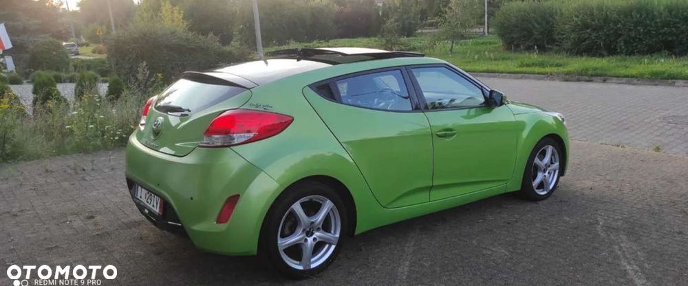 Hyundai Veloster - 19