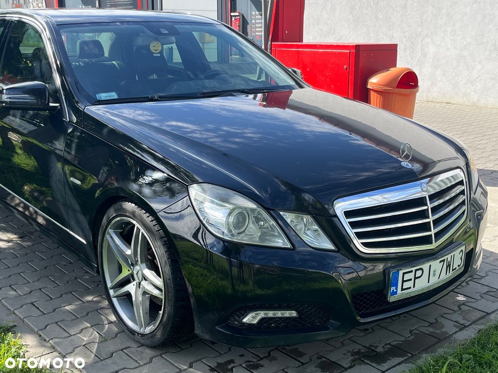 Mercedes-Benz Klasa E 350 CGI BlueEff Elegance - 1