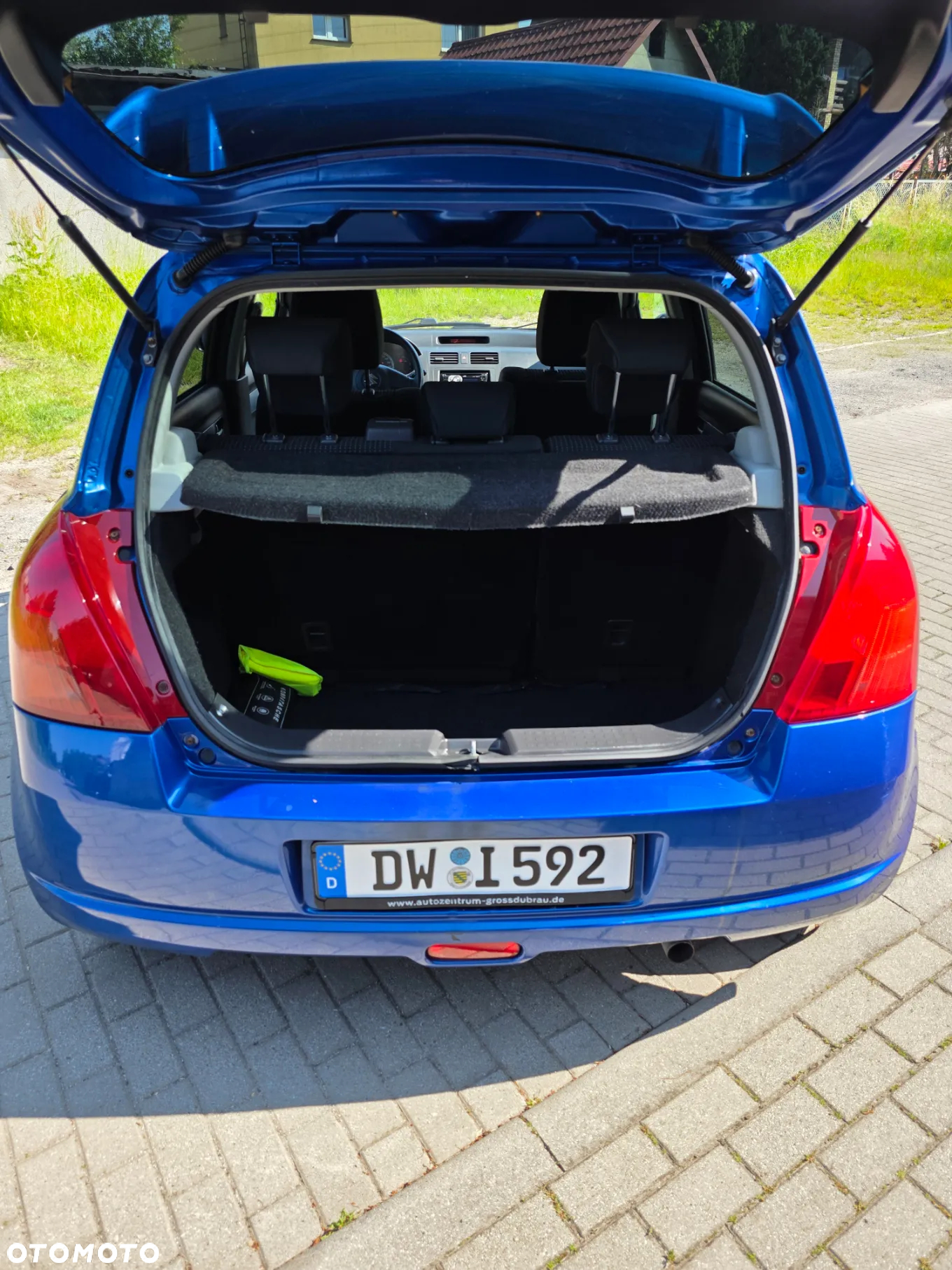 Suzuki Swift 1.3 Limited 25 - 10