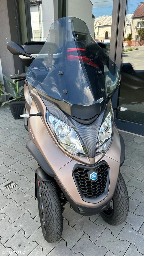 Piaggio MP-3 - 14