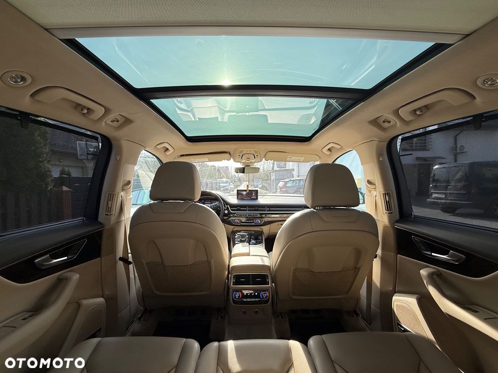Audi Q7 55 TFSI quattro tiptronic - 11